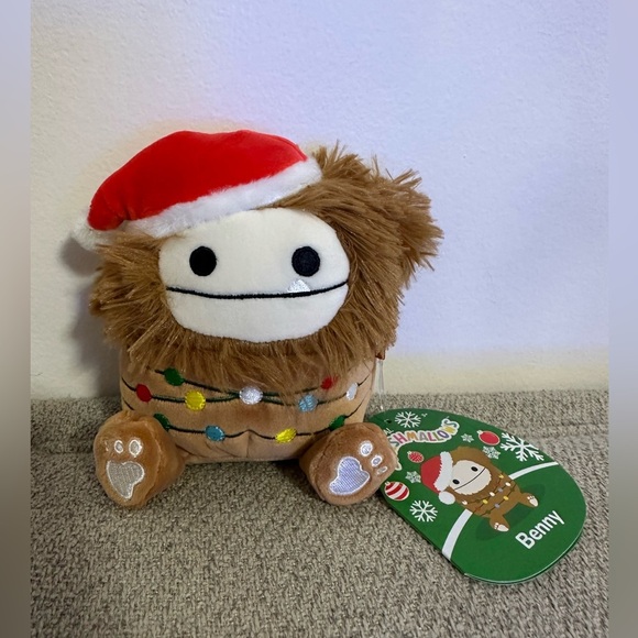 NWT 5" BENNY BIGFOOT SQUISHMALLOW CHRISTMAS - Picture 3 of 6